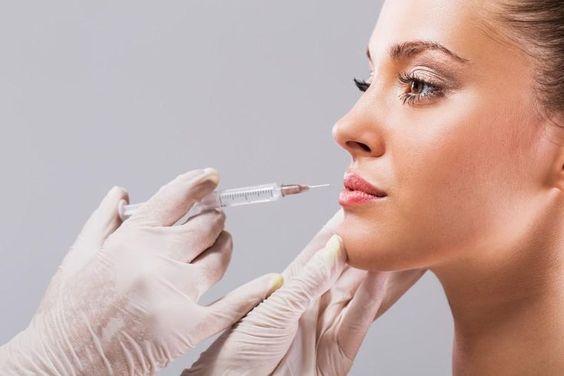 هزینه تزریق فیلر لب روسی در اصفهان | روژا کلینیک